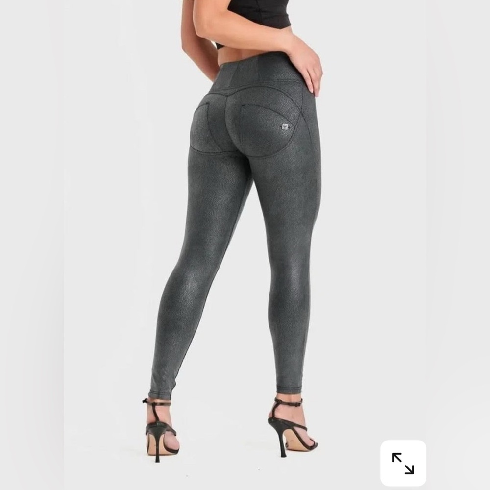 Freddy WRUP Snake Skin - High Waisted - Full Length - Black